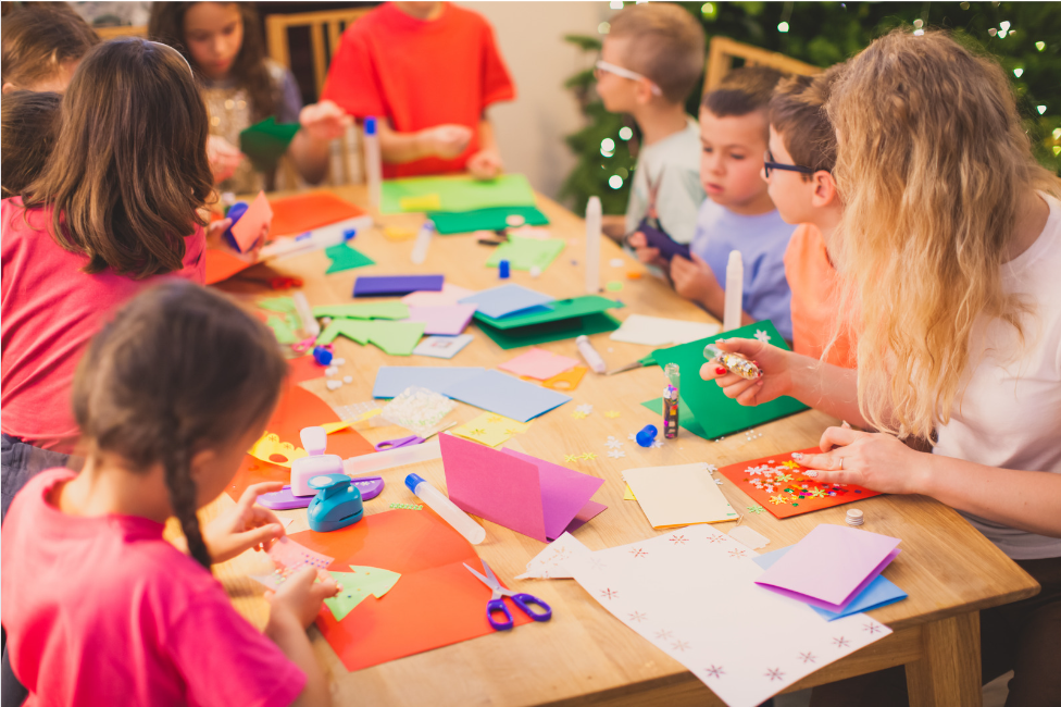 Jak zorganizować kreatywne warsztaty DIY dla szkół i przedszkoli – poradnik dla nauczycieli i pedagogów